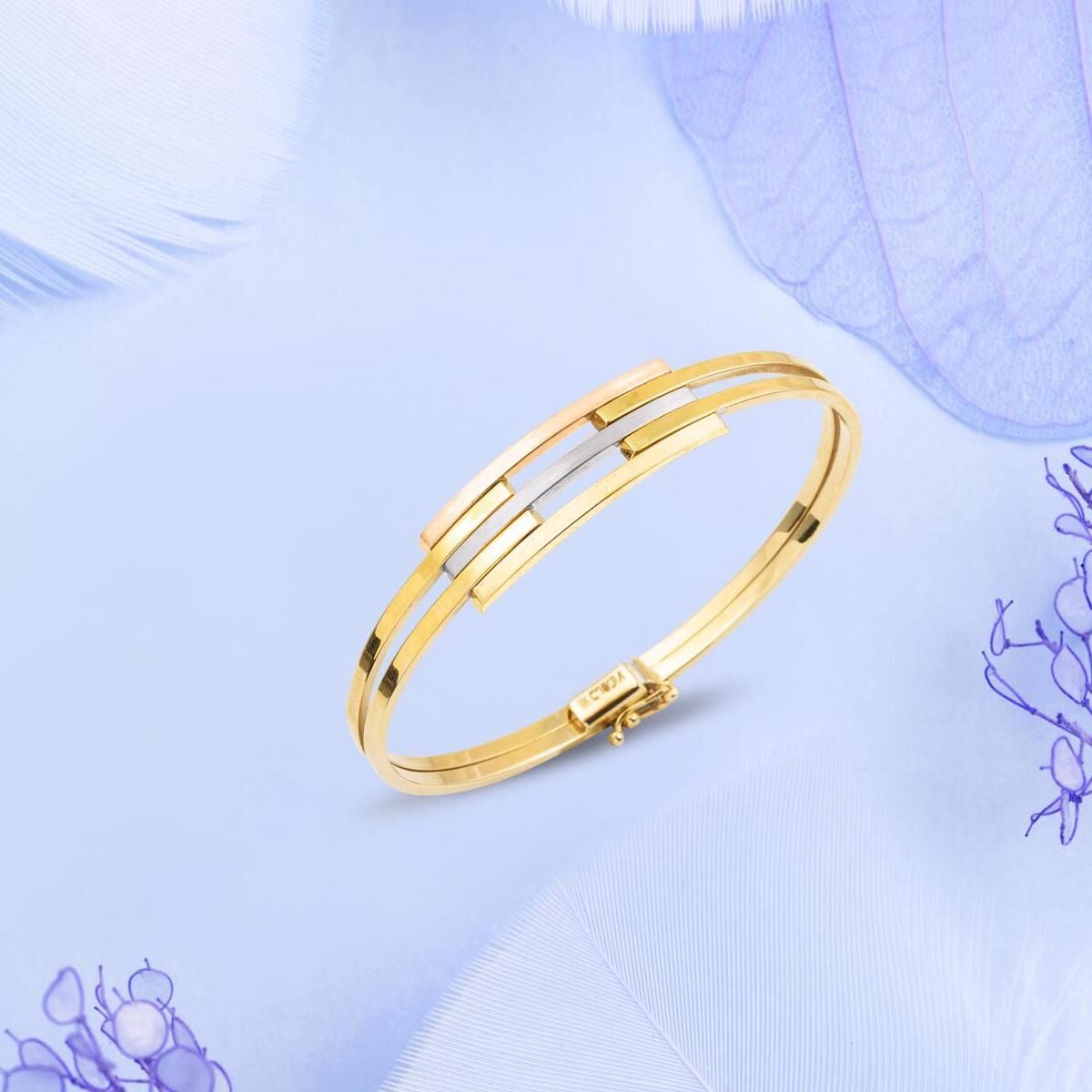 14K Yellow Gold Ribbed Bangle