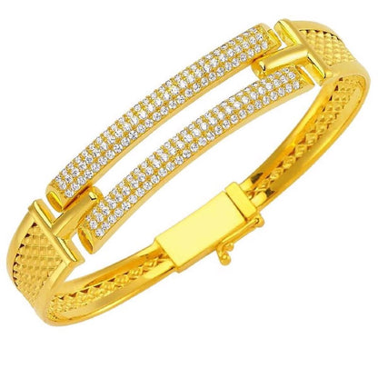 22K Yellow Gold Ribbed Rize Cubic Zirconia Bangle