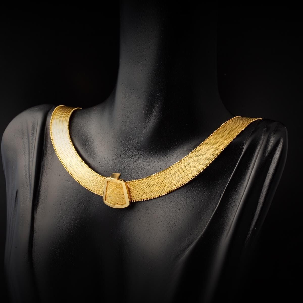 14K Yellow Gold Caucasian Mesh Collar Necklace