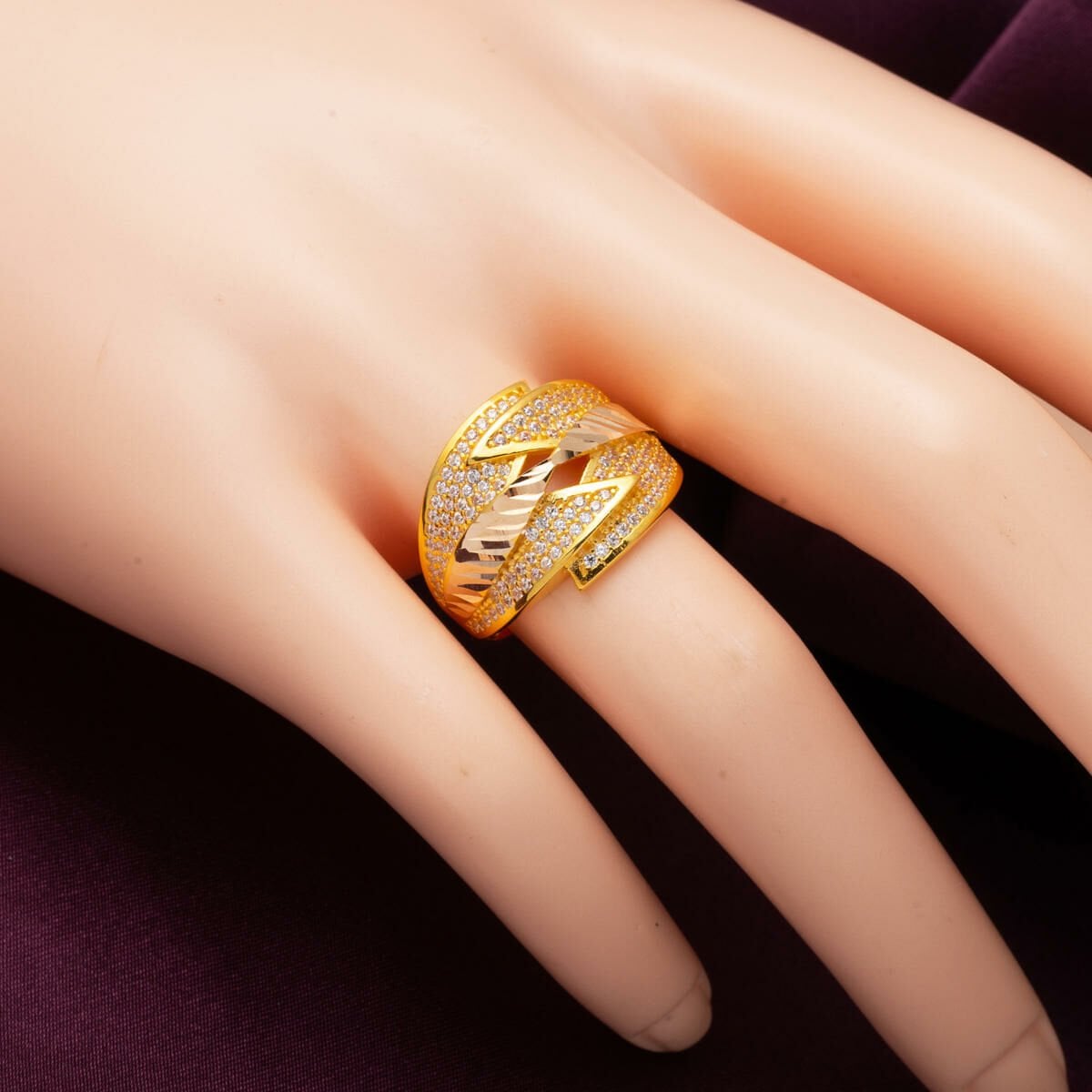 14K Yellow Gold Engraved Women's Cubic Zirconia Ring