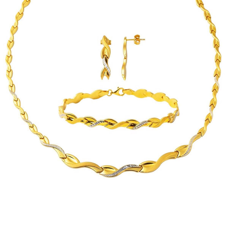 14K Yellow Gold Hand Engraved Wedding Set