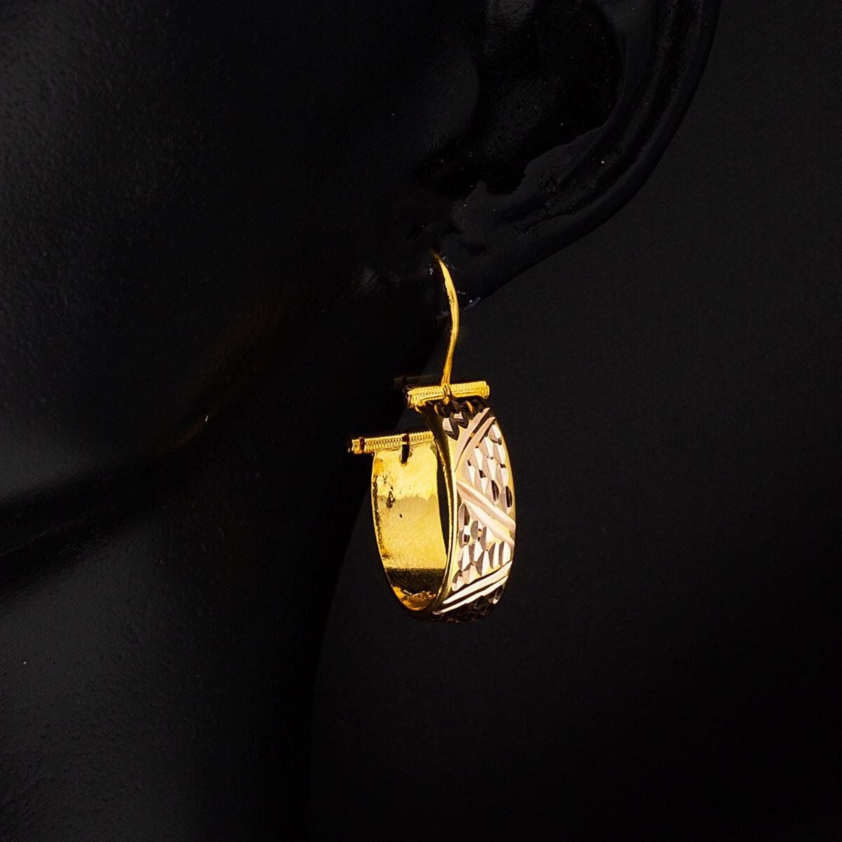 14K Yellow Gold Hand Engraved Aleppo Weave Earrings (2.5 g)