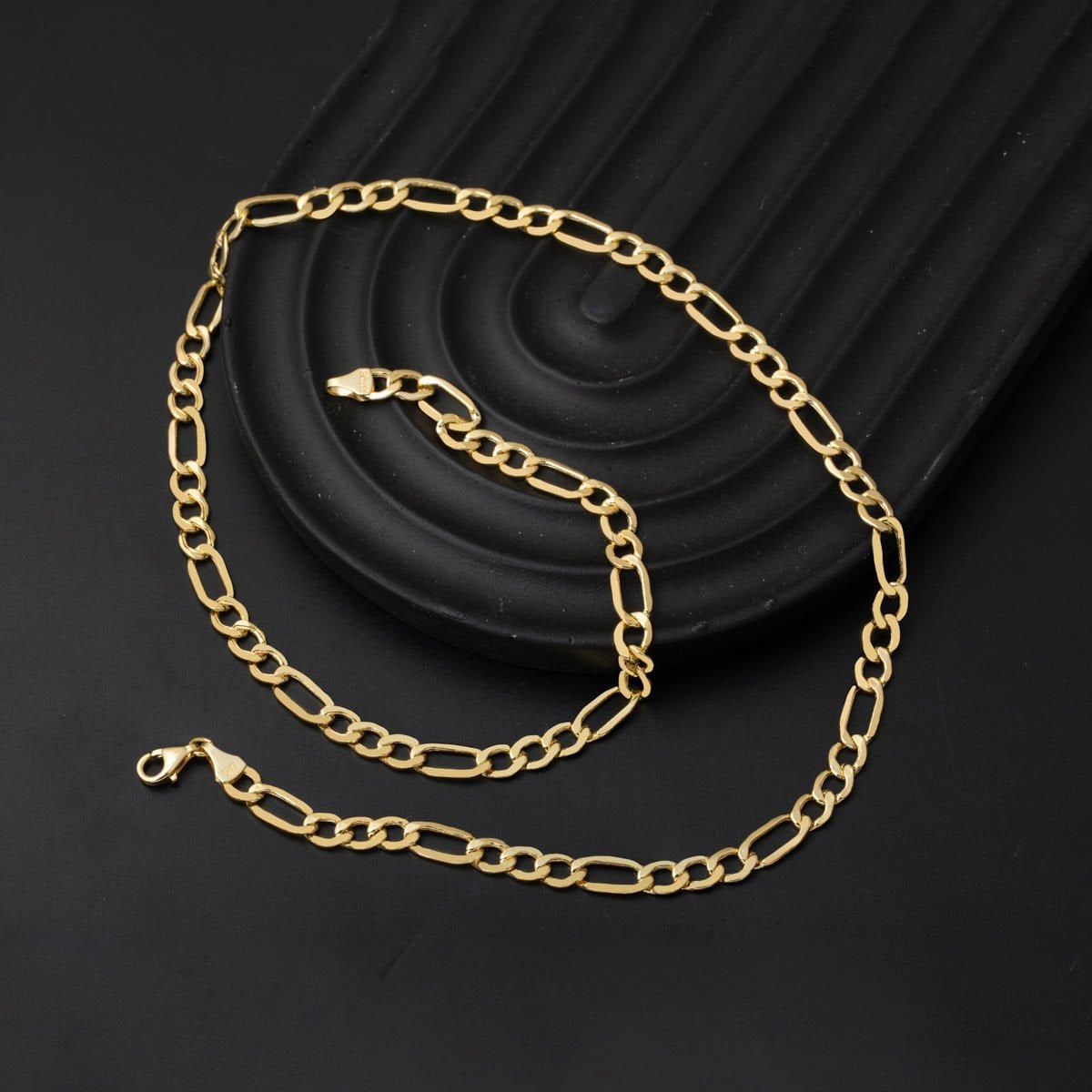 14K Yellow Gold Thick Figaro Chain Necklace 50 cm