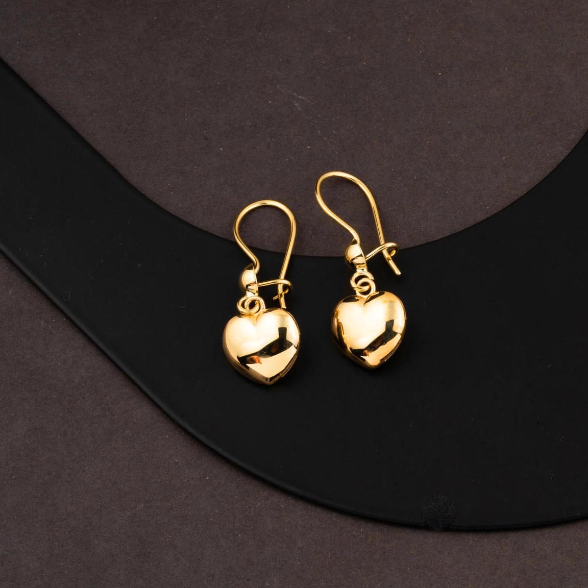 22K Yellow Gold Heart Dangle Earrings