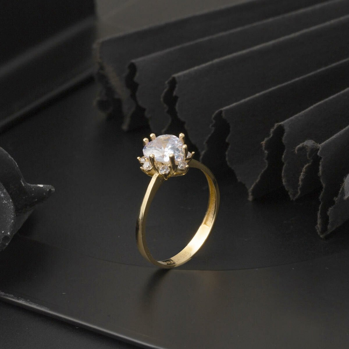 14K Yellow Gold Heart Solitaire Cubic Zirconia Ring