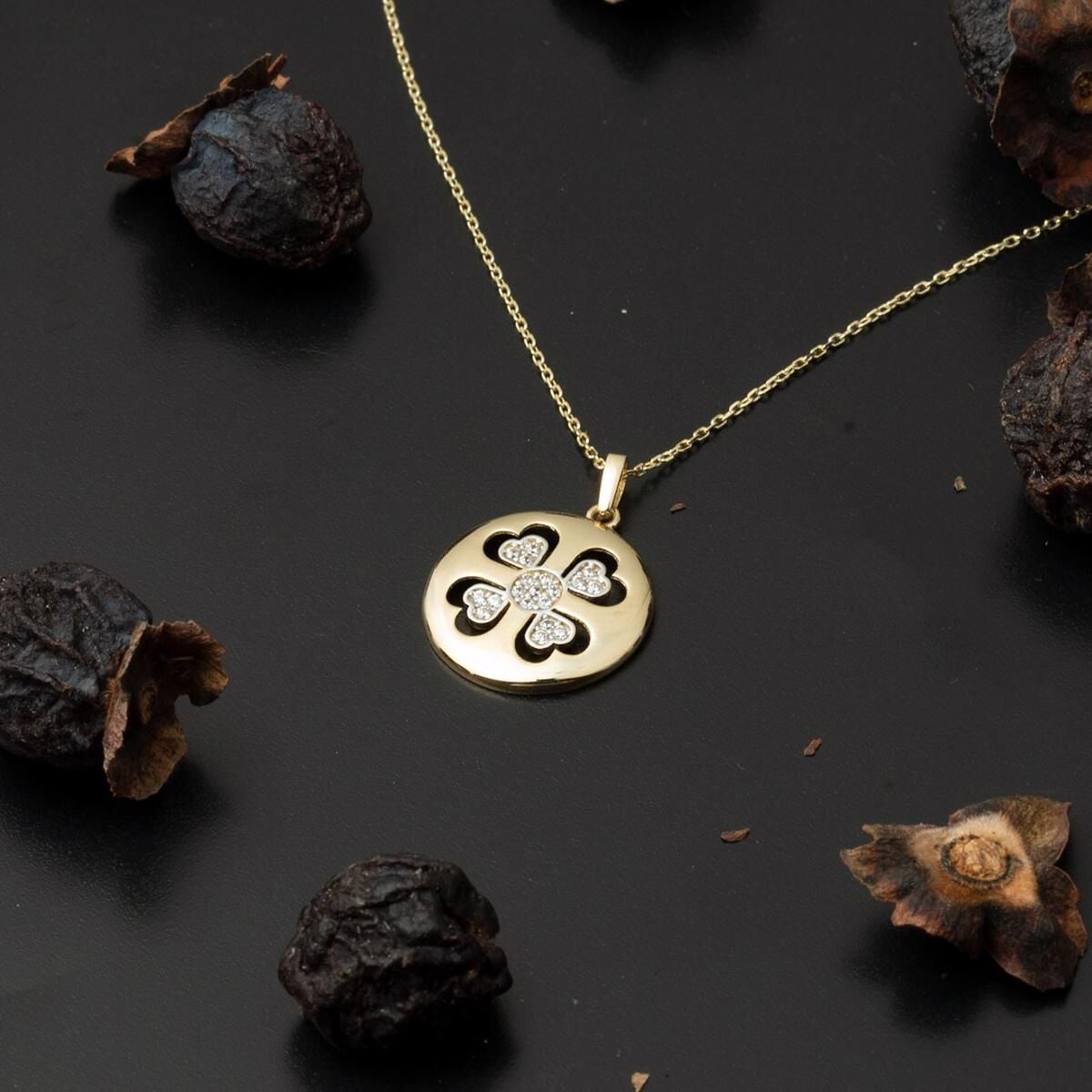 14K Yellow Gold Hearts Cubic Zirconia Necklace (2.36 g)