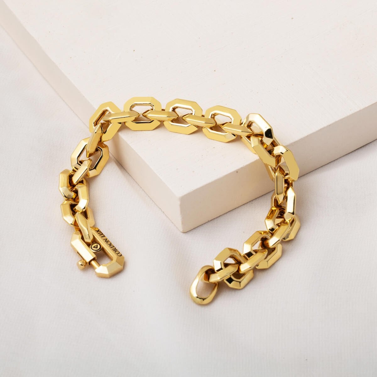 14K Yellow Gold Square Hoop Enamel Chain Bracelet