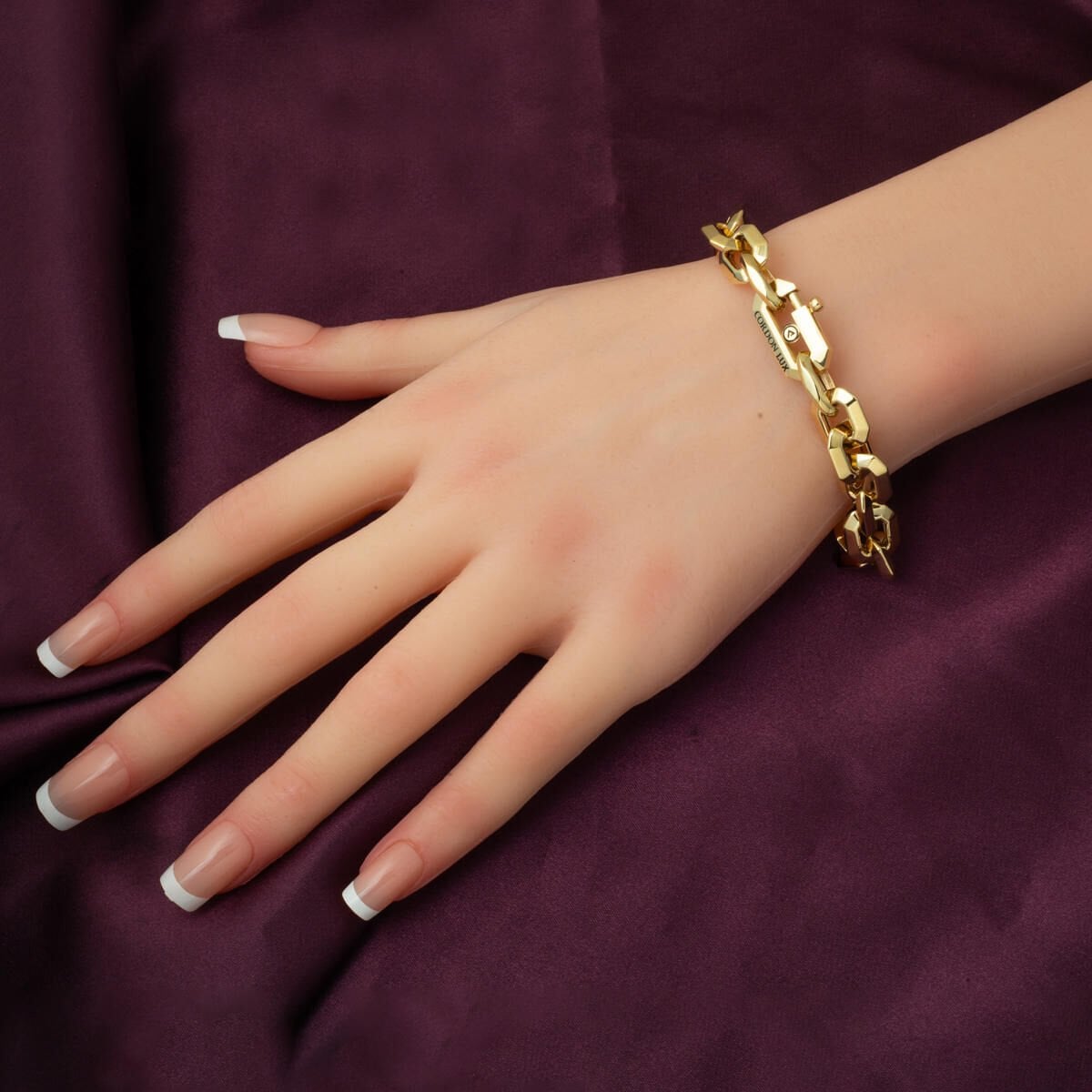 14K Yellow Gold Square Hoop Enamel Chain Bracelet
