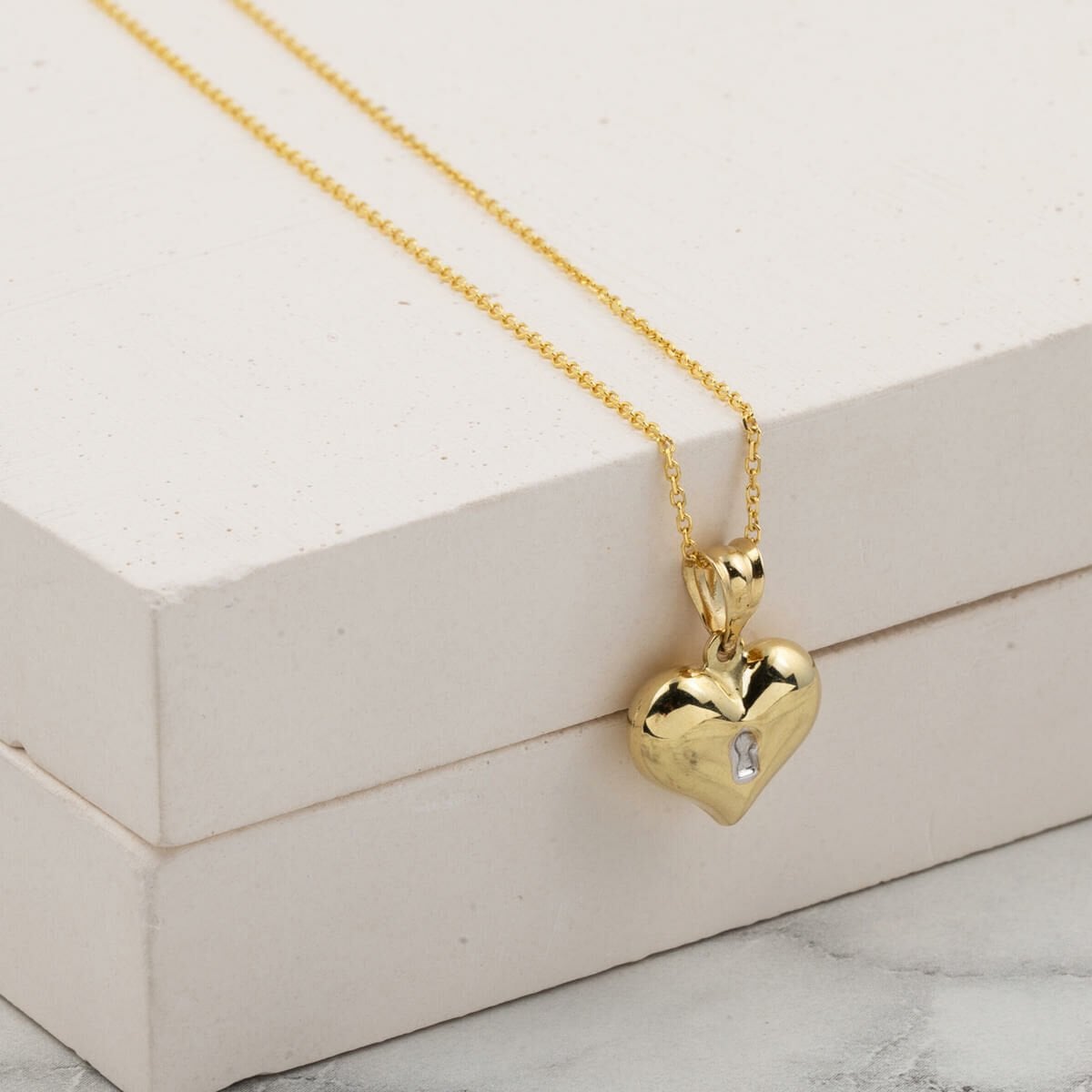 14K Yellow Gold Lock Patterned Heart Necklace