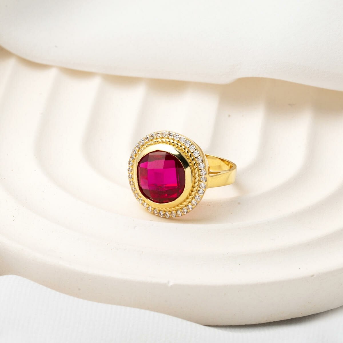 14K Yellow Gold Hurrem Sultan Rose Cubic Zirconia Ring