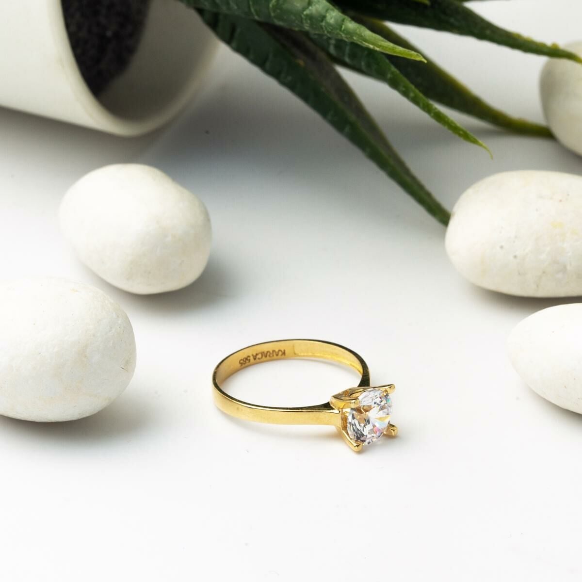 14K Yellow Gold Classic Solitaire Cubic Zirconia Ring