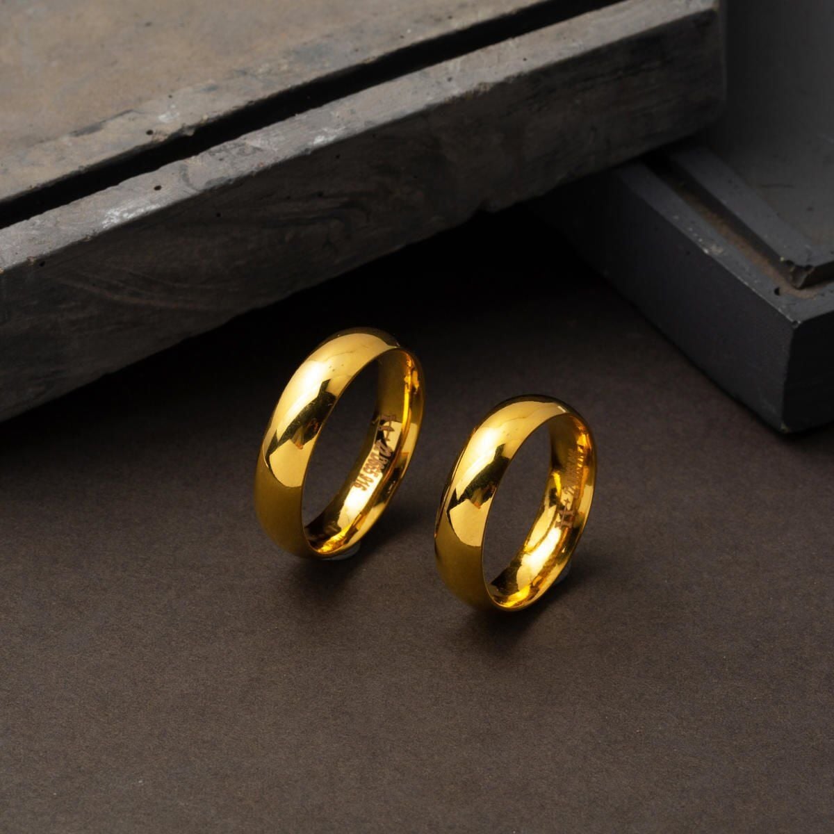 22K Yellow Gold Classic 5 mm Wide Wedding Band Set
