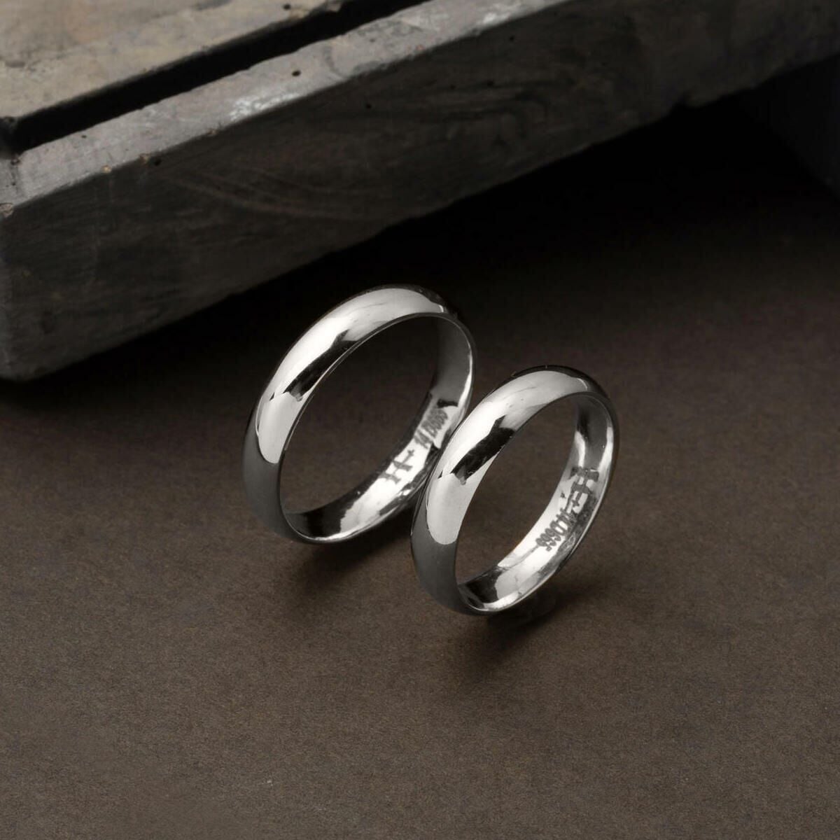 14K White Gold Classic Women's Wedding Band 4 mm