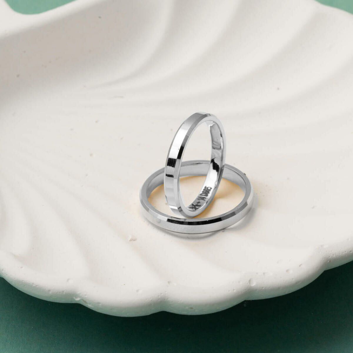 14K White Gold Classic Square-Cut Double Wedding Band