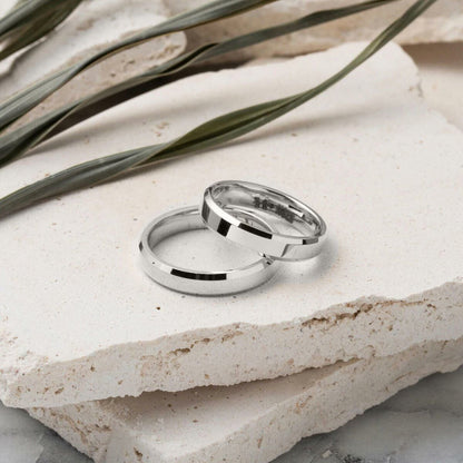 14K White Gold Classic Square-Cut Double Wedding Band 4 mm