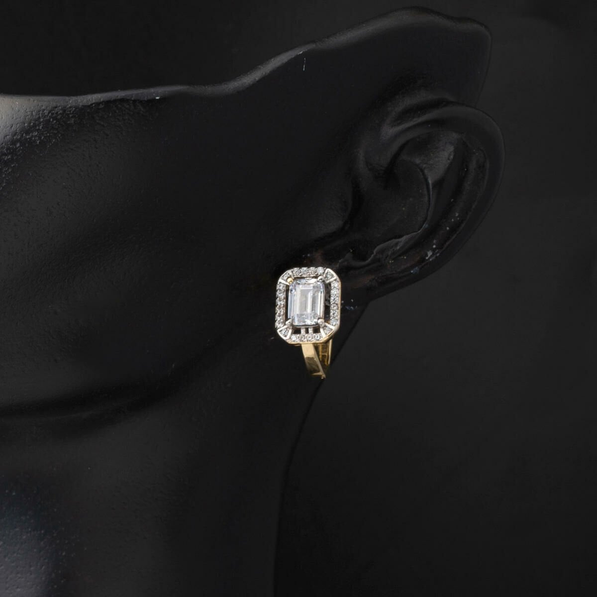 14K Yellow Gold Classic Single Stone Baguette Cubic Zirconia Earrings