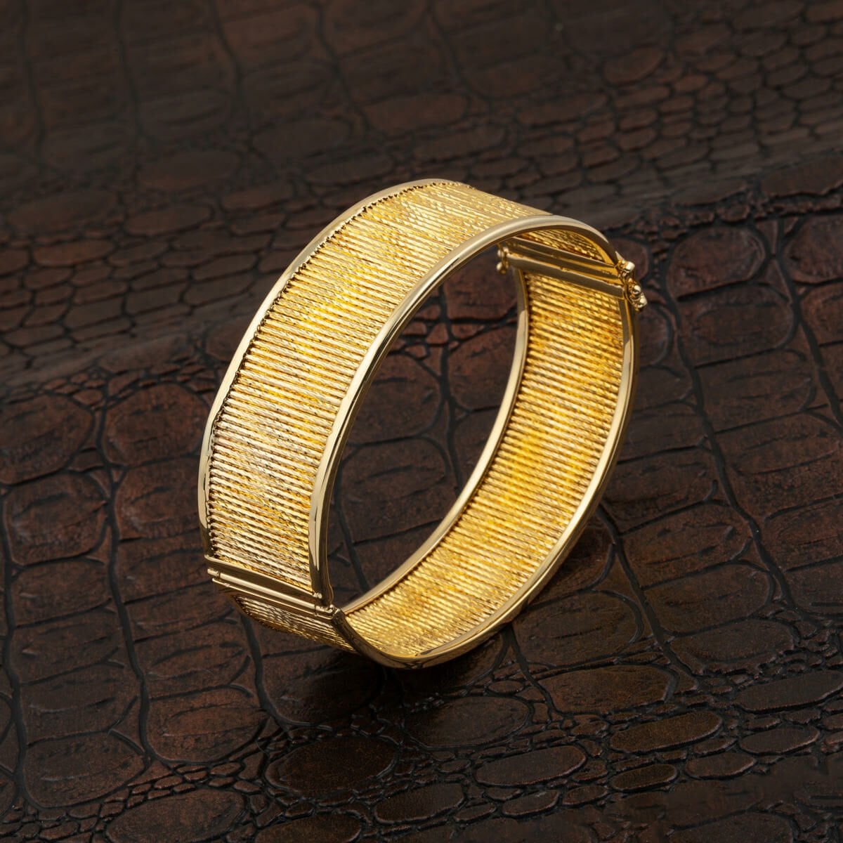 14K Yellow Gold Cleopatra Hinged Cuff Bangle