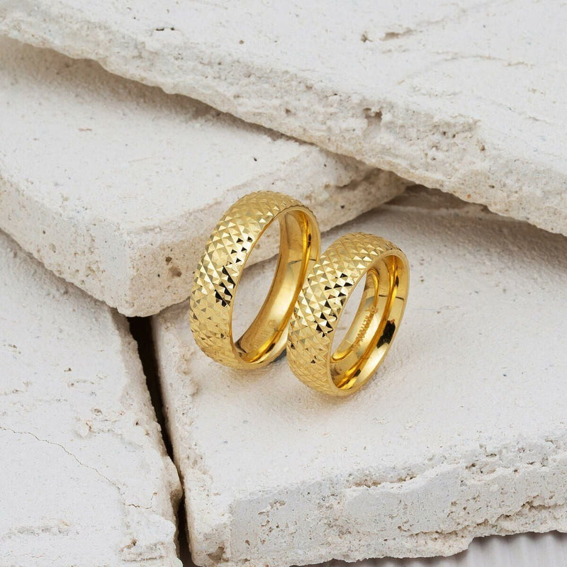 14K Yellow Gold Crystal Men's Wedding Band Ring