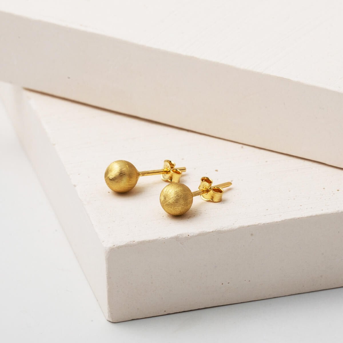14K Yellow Gold Sandblasted Ball Screw Back Earrings