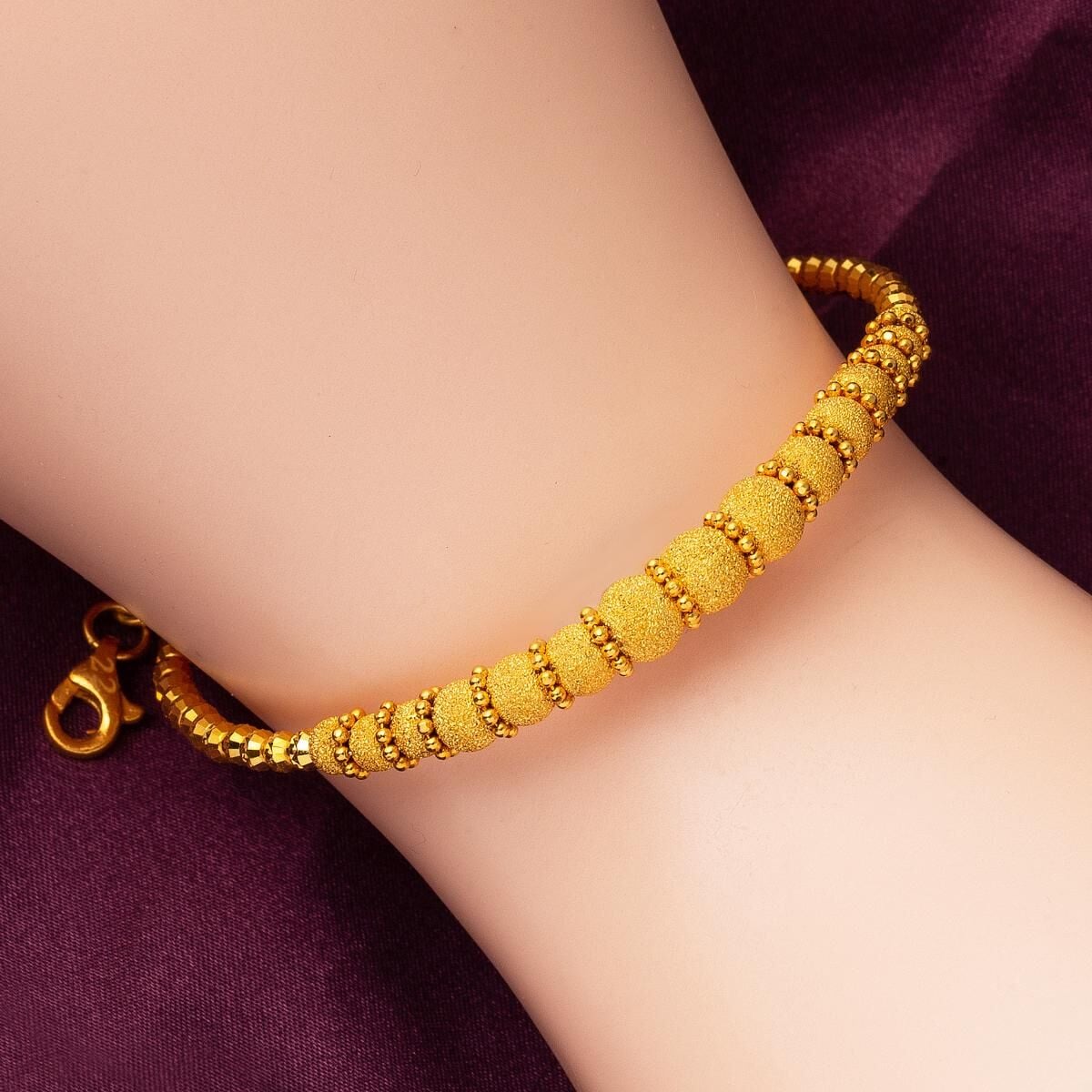 22K Yellow Gold Sandblasted Gold Bead Hinged Cuff Bangle