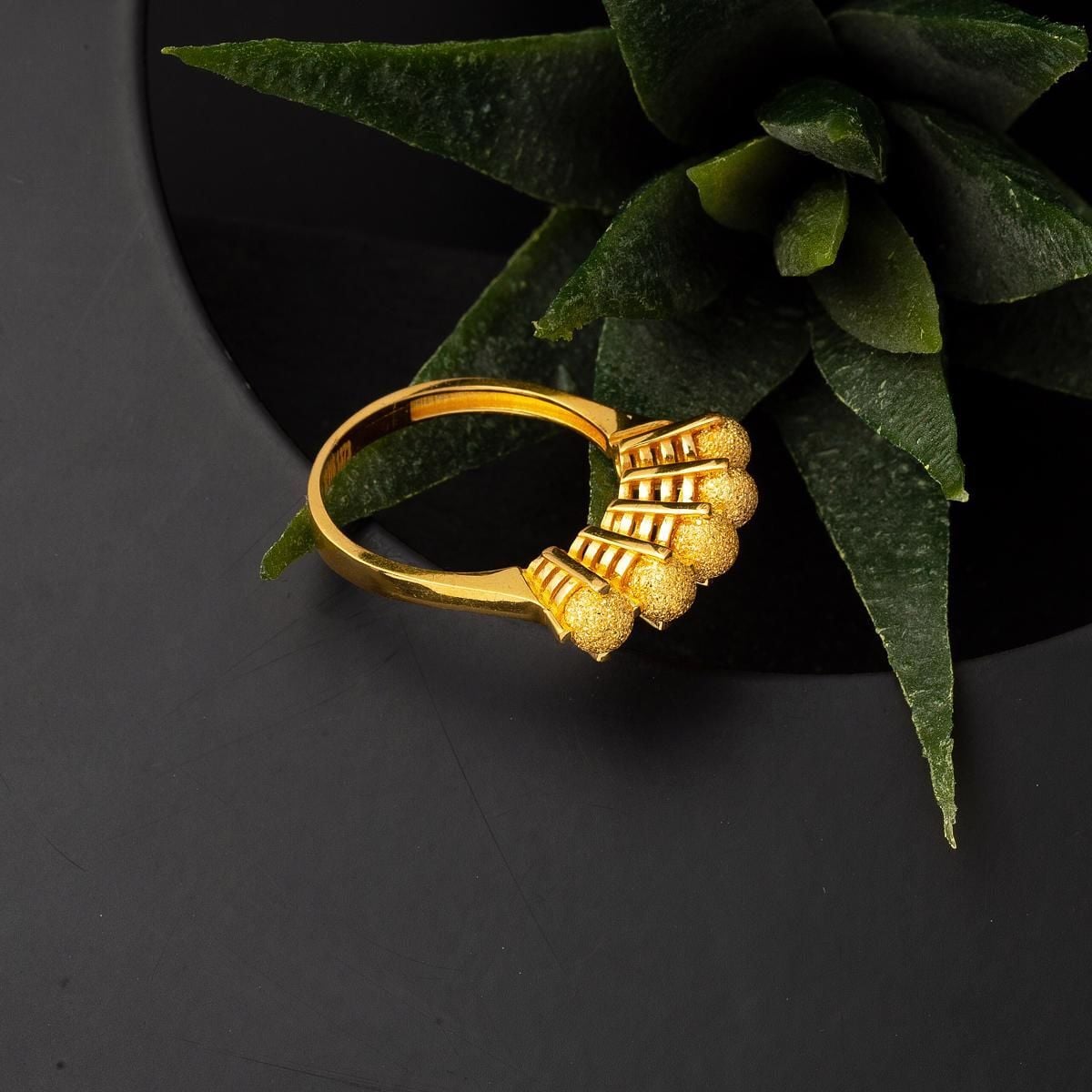 22K Yellow Gold Sandblasted Ball Ring