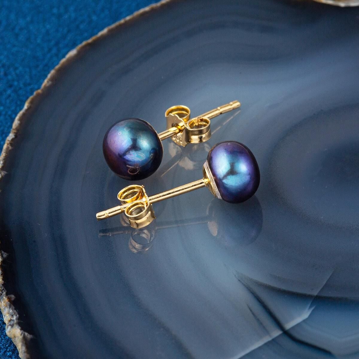 14K Yellow Gold Navy Blue Pearl Clip-On Earrings