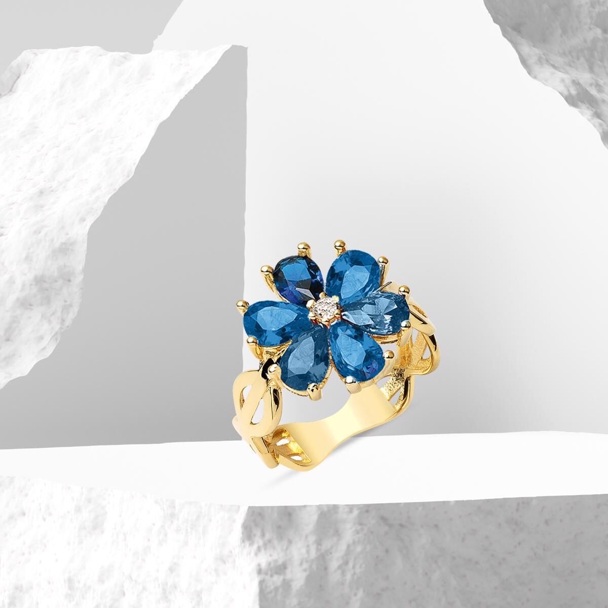14K Yellow Gold Navy Blue Flower Cubic Zirconia Ring