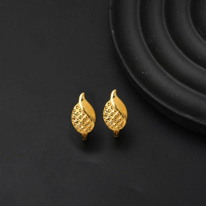 22K Yellow Gold Tulip Design Earrings