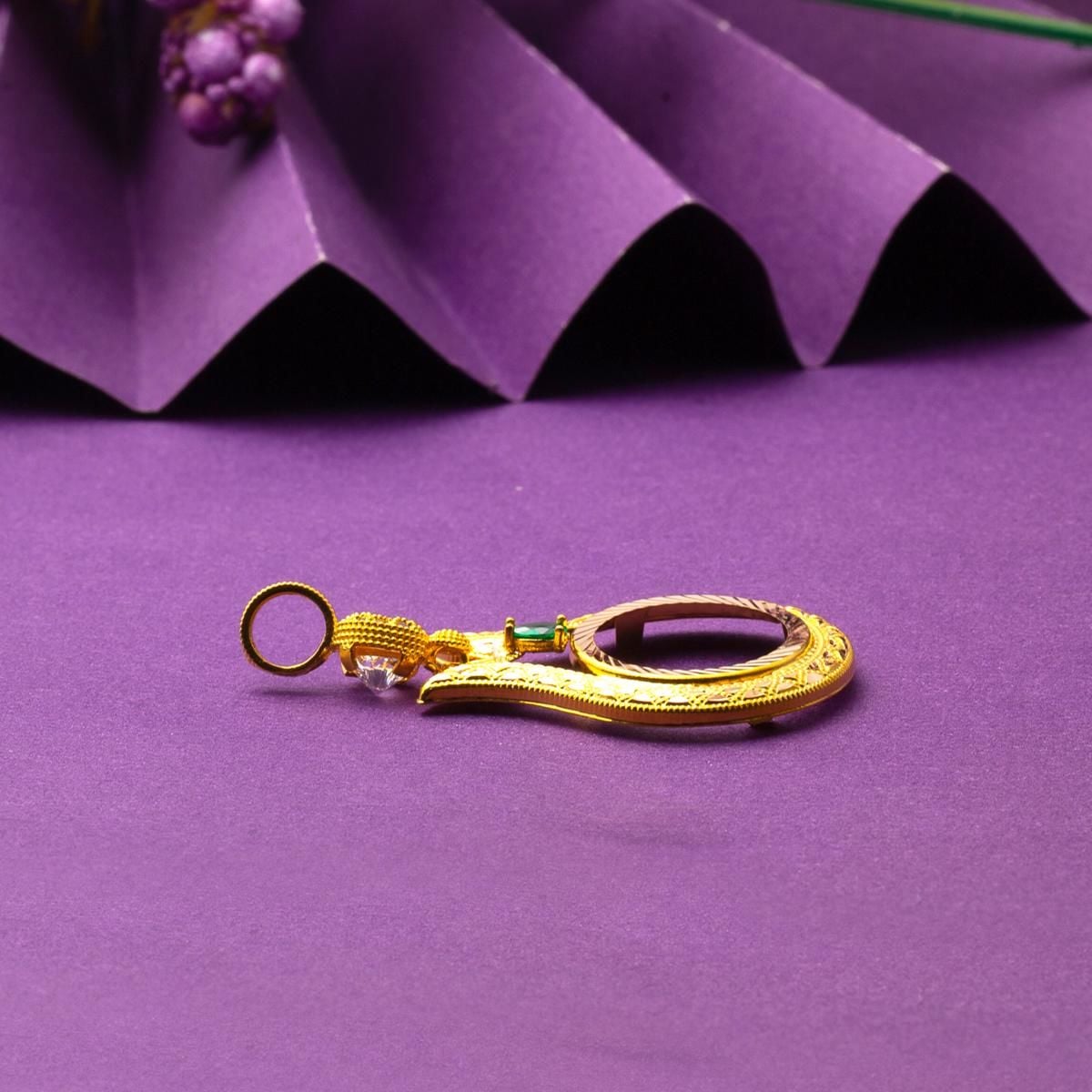 14K Yellow Gold Tulip Quarter Coin Bezel Cubic Zirconia Necklace