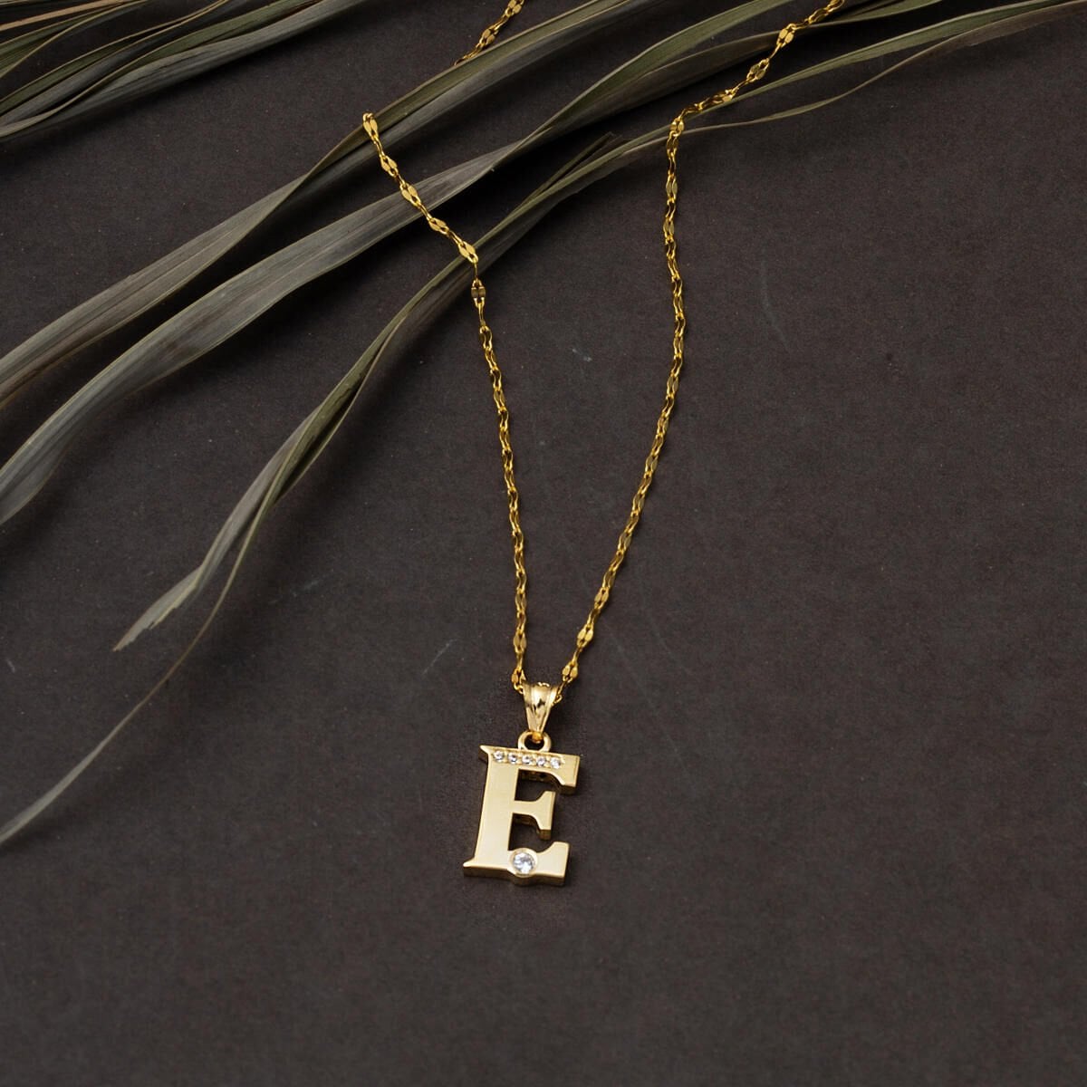 14K Yellow Gold Lettera E Initial Cubic Zirconia Necklace