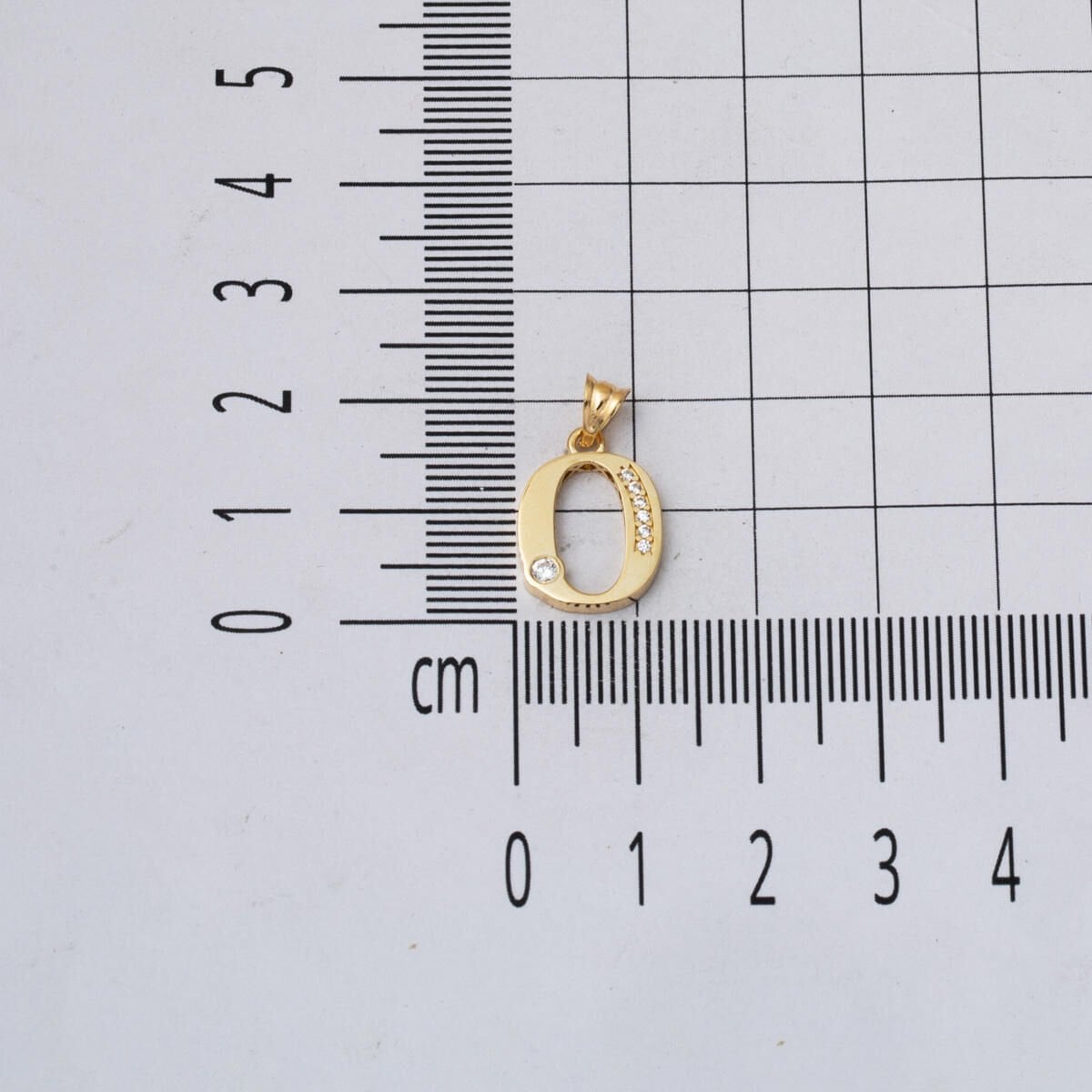 14K Yellow Gold Lettera O Initial Cubic Zirconia Pendant