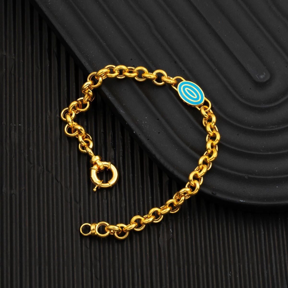 22K Yellow Gold Medallion Enamel Rolo Chain Turquoise Bracelet