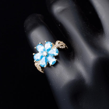 14K Yellow Gold Blue Flower Cubic Zirconia Ring (3.95 g)