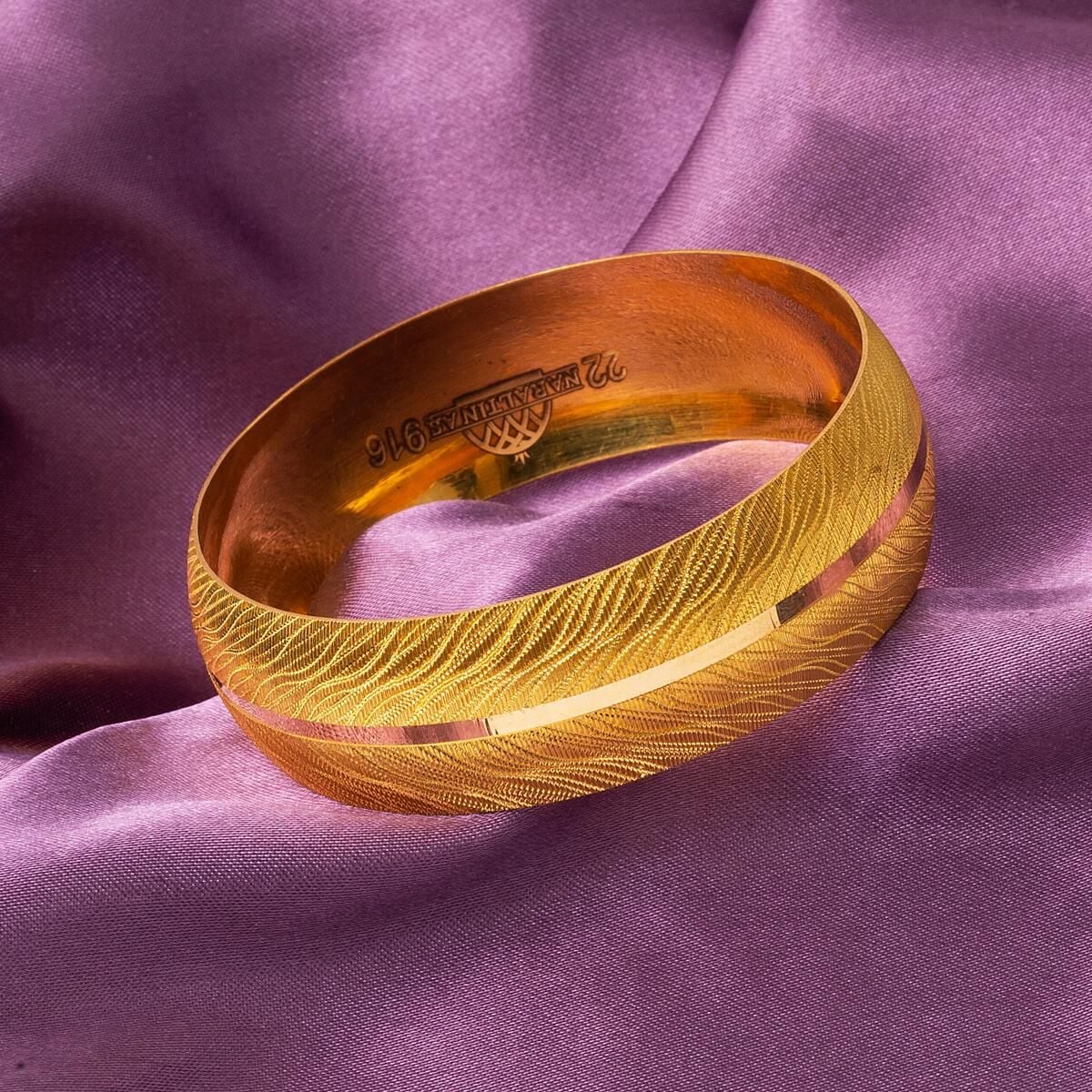 22K Yellow Gold Extra Wide Bangle (25 g)