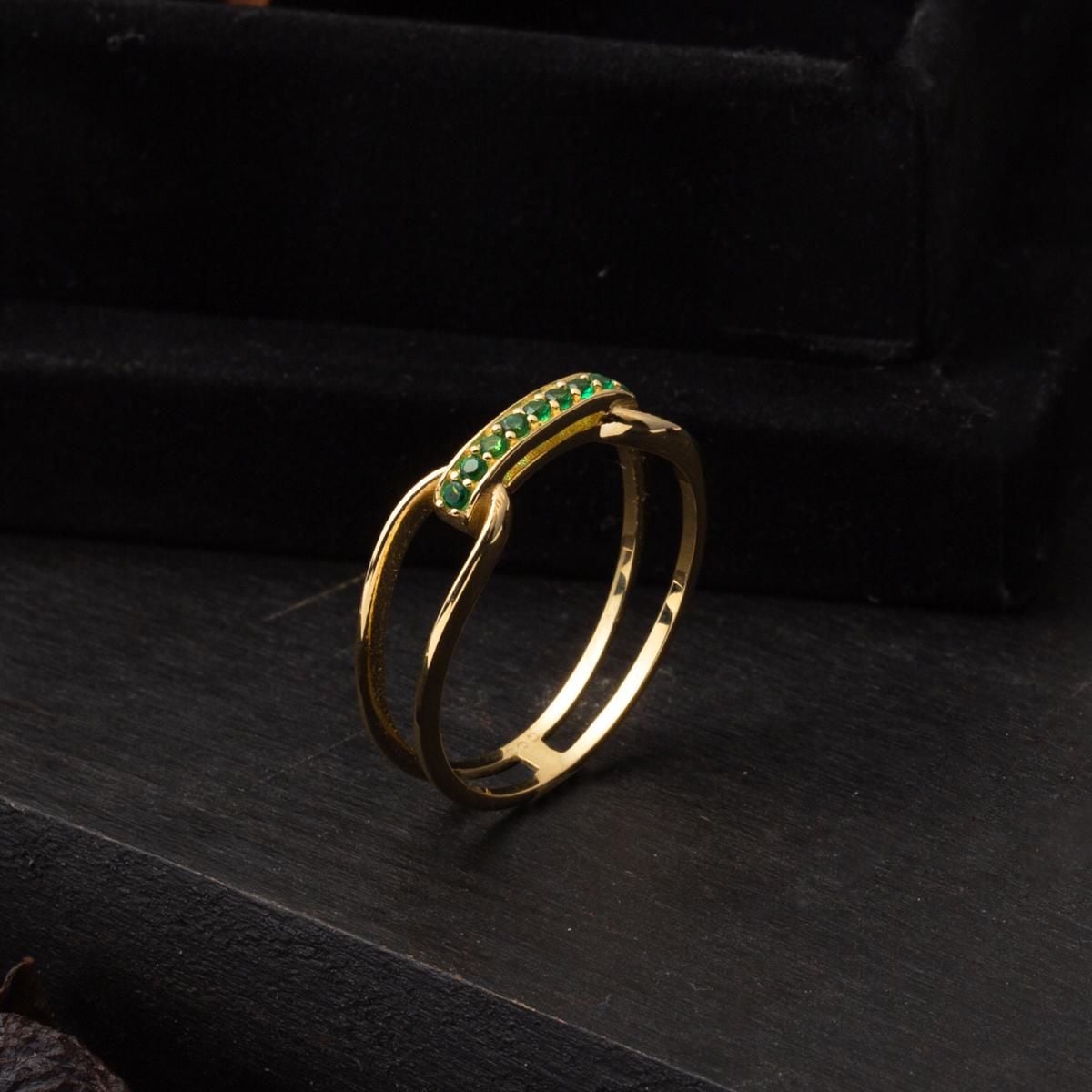 14K Yellow Gold Minimalist Design Cubic Zirconia Ring