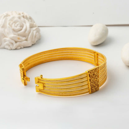 22K Yellow Gold Minimalist Mesh Hinged Cuff Bangle