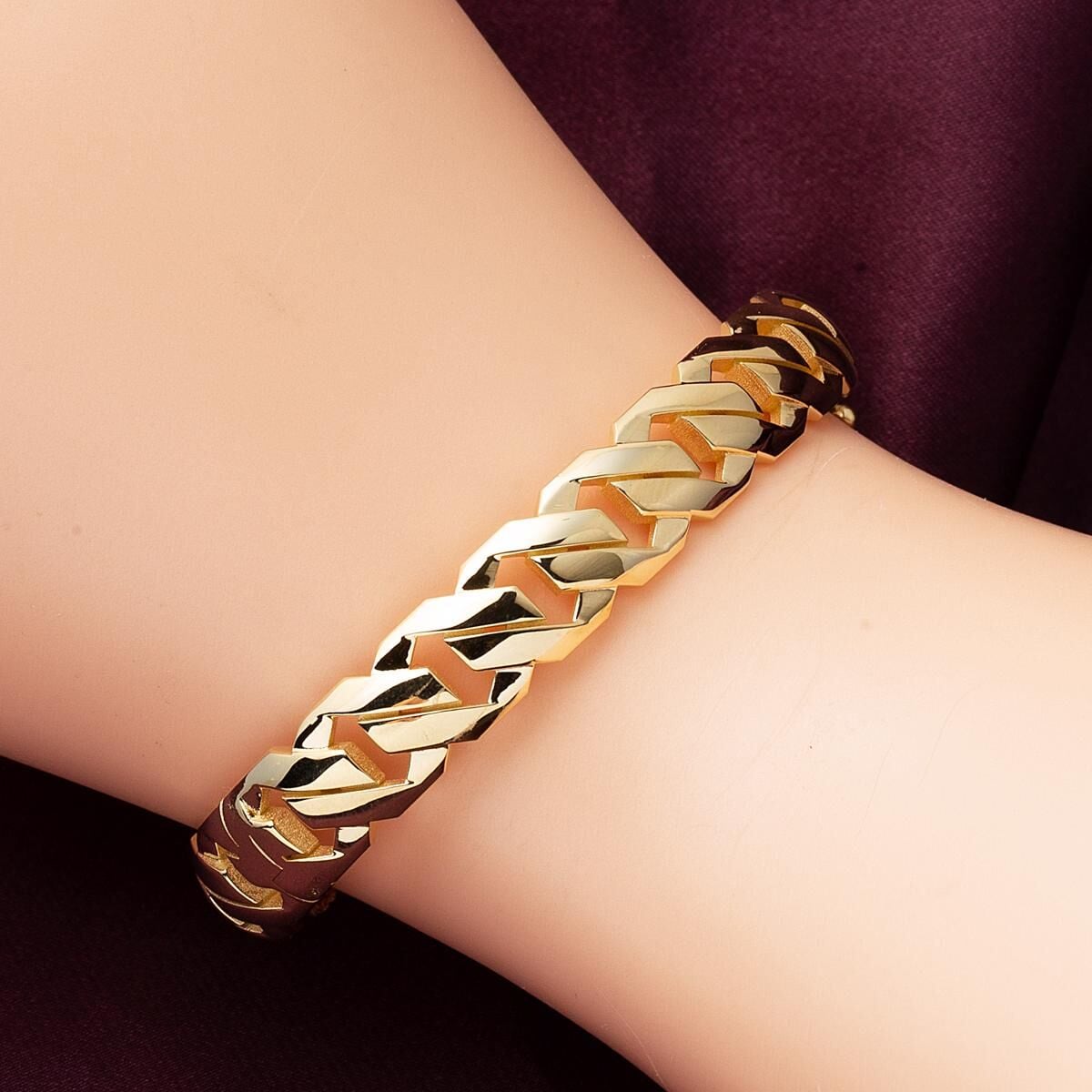 14K Yellow Gold My Favorite Hinged Cuff Bangle