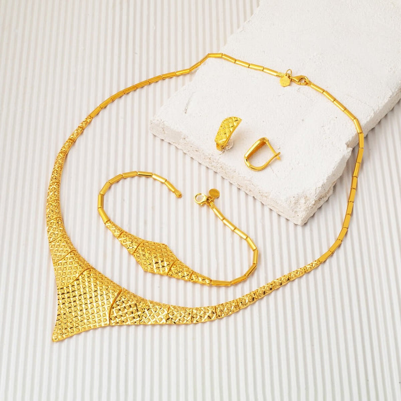 14K Yellow Gold Nefertari Sparkling Wedding Set