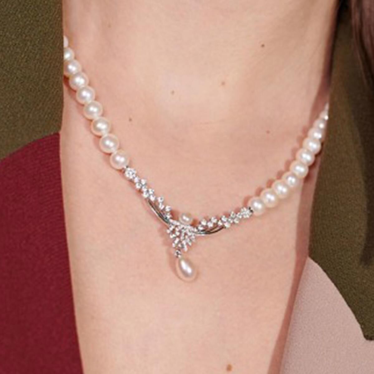 14K White Gold Neo Pearl Collar Necklace
