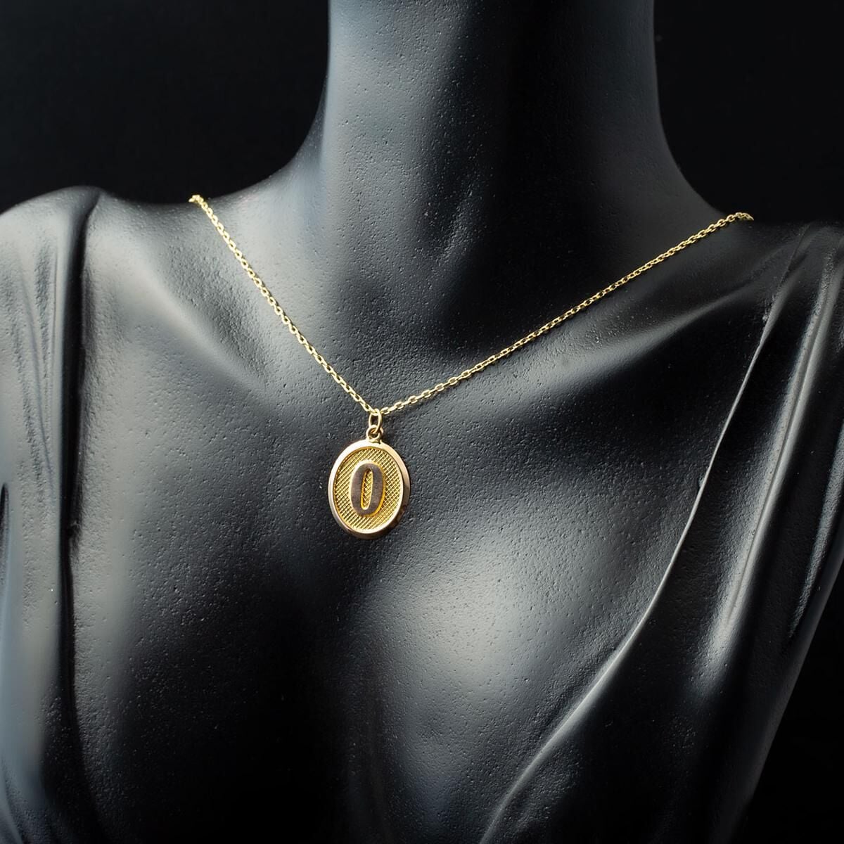 14K Yellow Gold Oval Initial O Necklace