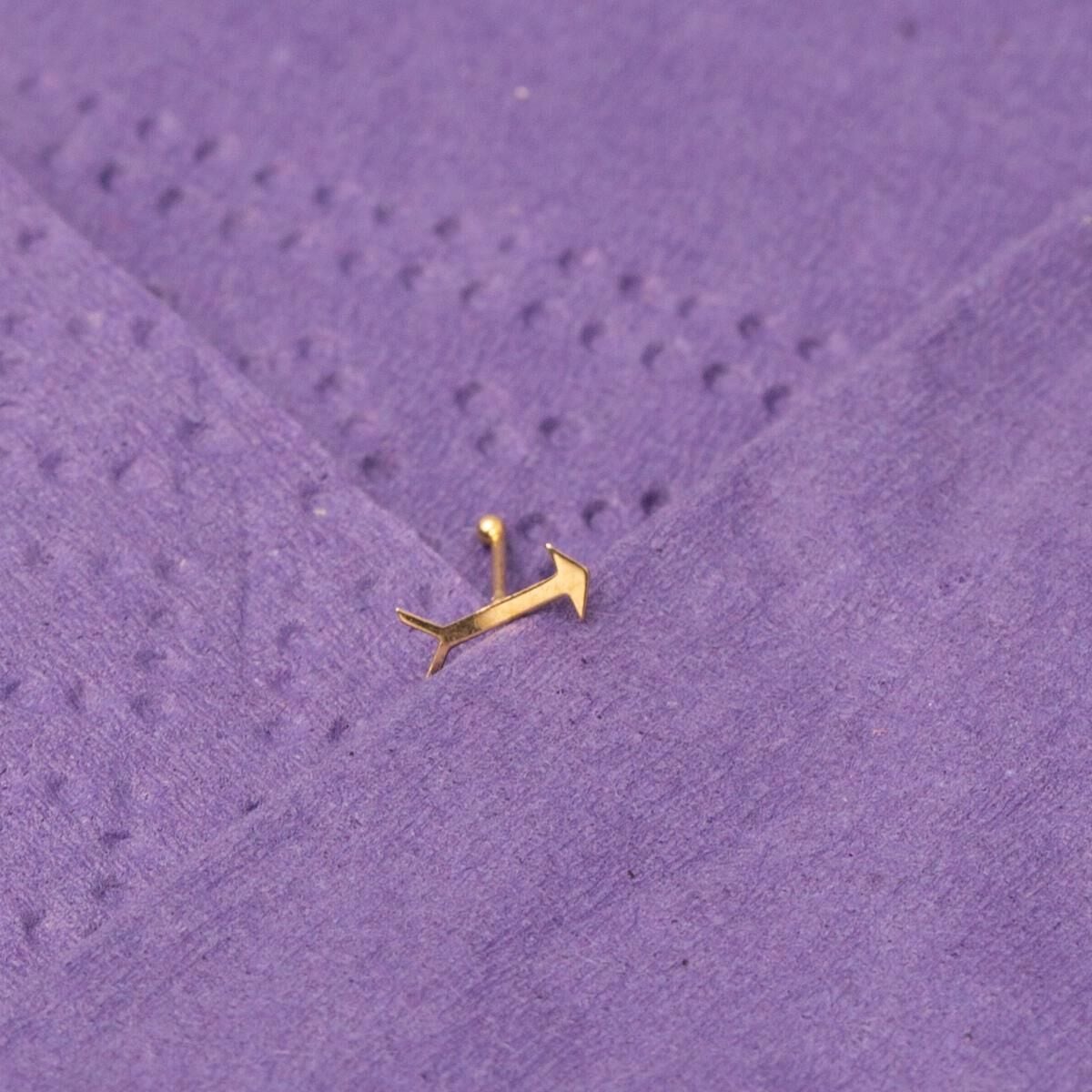 14K Yellow Gold Arrow Nose Ring