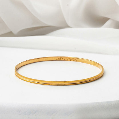 22K Yellow Gold Fluted Ajda Bangle (12 g)