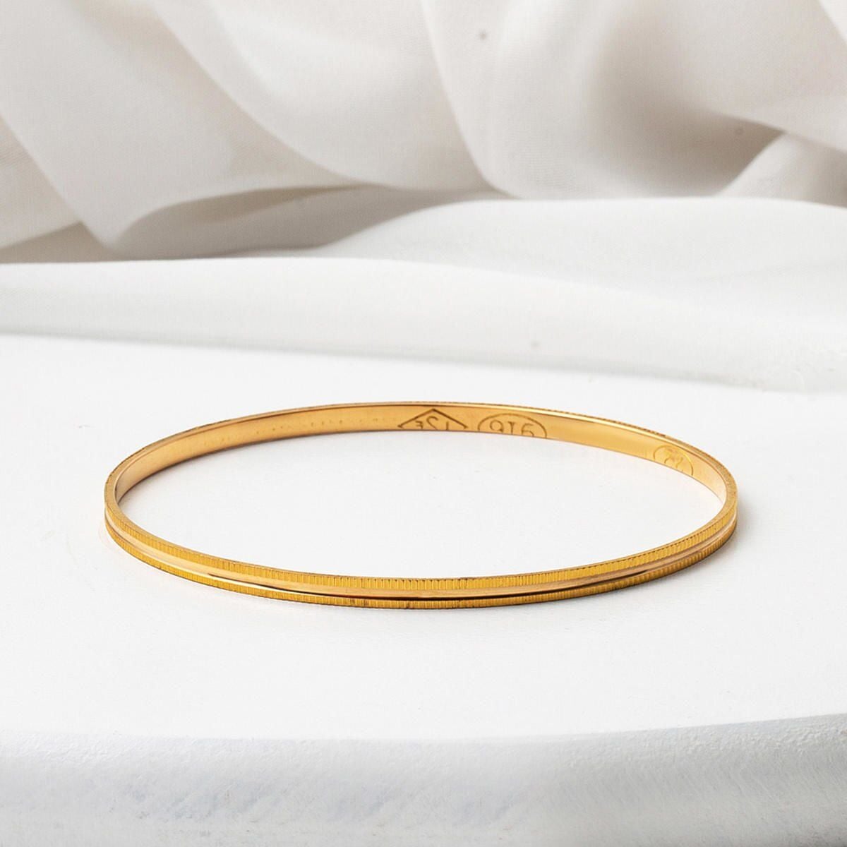 22K Yellow Gold Fluted Children's Bangle