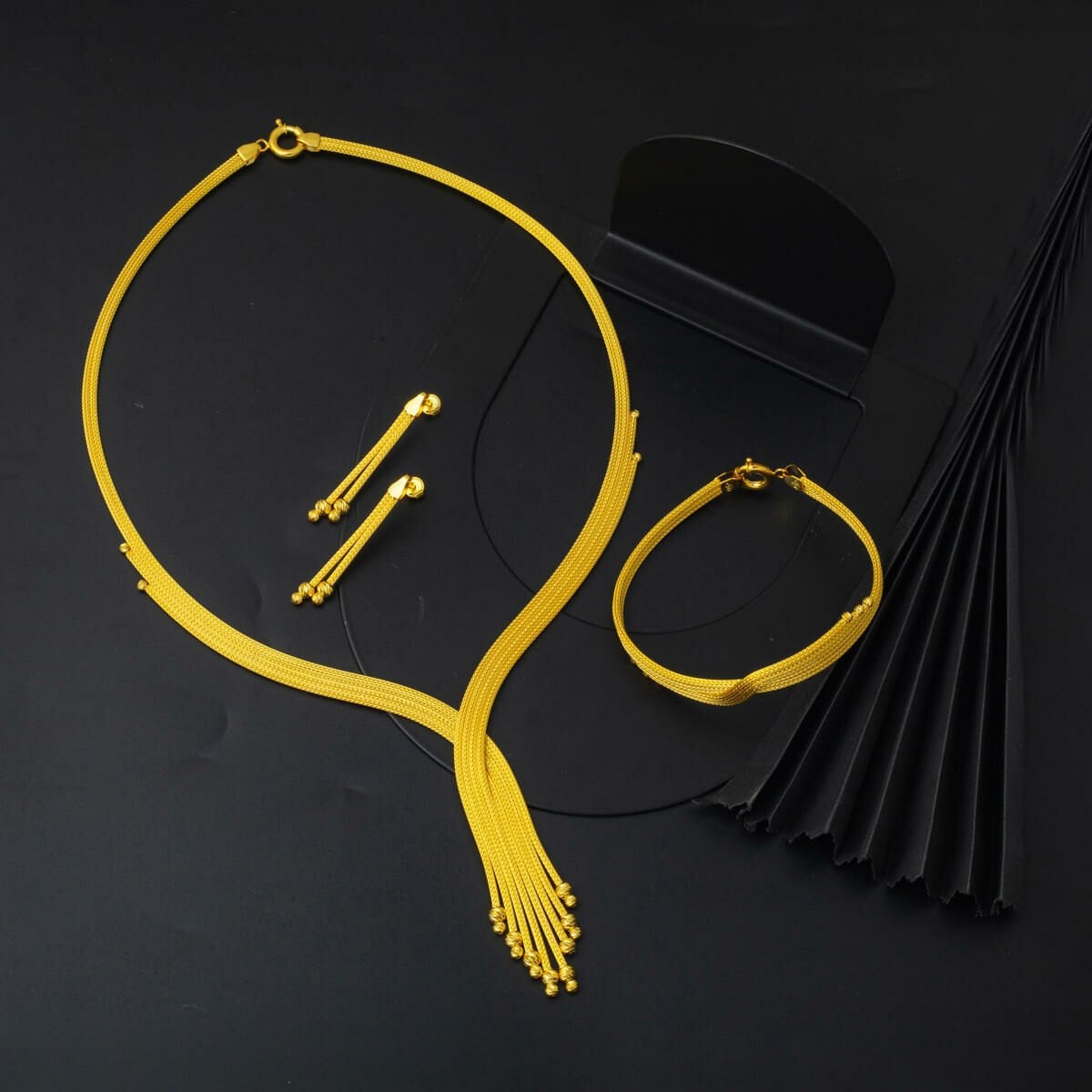 14K Yellow Gold Braided Wedding Set (34.19 g)