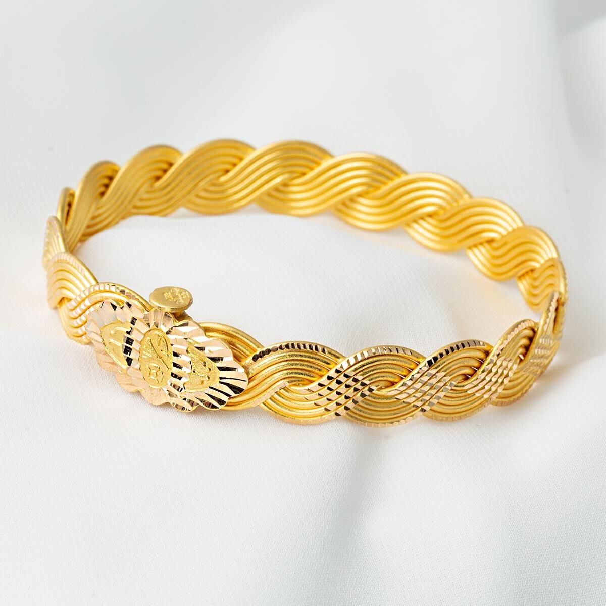 22K Yellow Gold Braided Motif Hinged Cuff Bangle