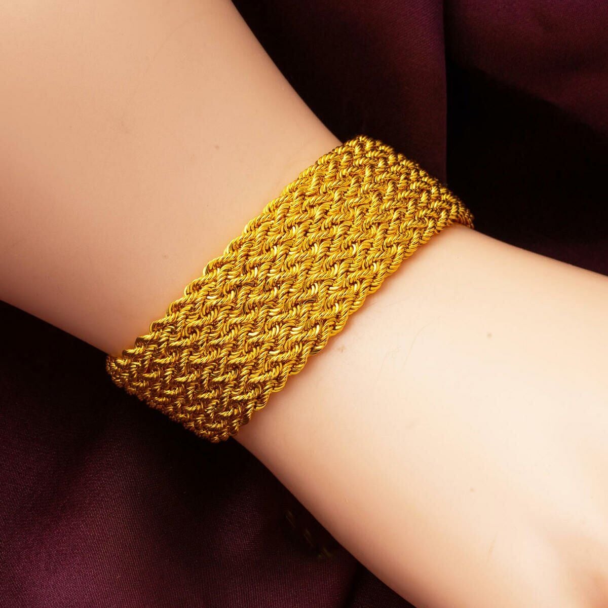14K Yellow Gold Braided Chain Bracelet (14.25 g)