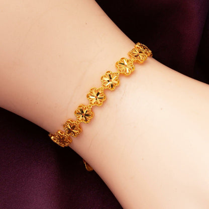 22K Yellow Gold Daisy Bracelet