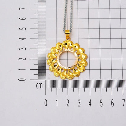 14K Yellow Gold Daisy Quarter Coin Bezel Necklace