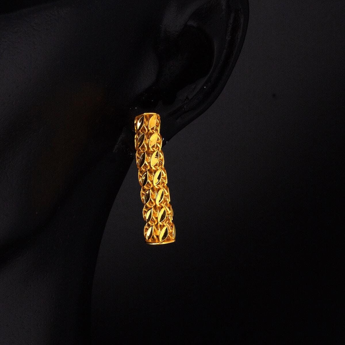 14K Yellow Gold Sequin Earrings