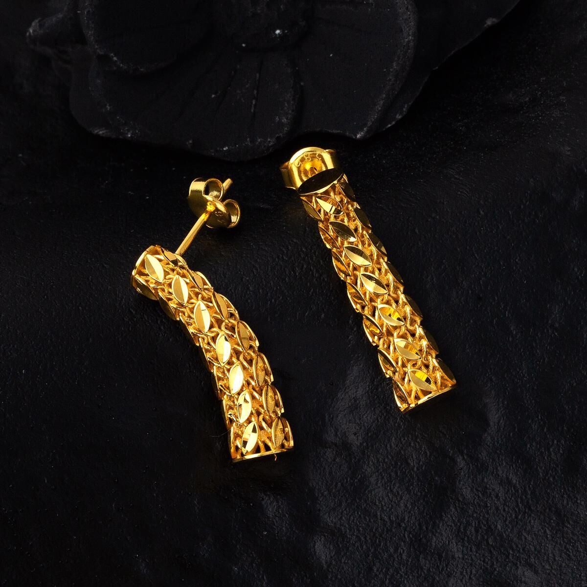 14K Yellow Gold Sequin Earrings
